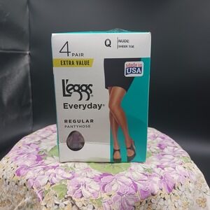 L'eggs Everyday Regular Pantyhose, Nude, Size Queen, 4 pair box, NIP